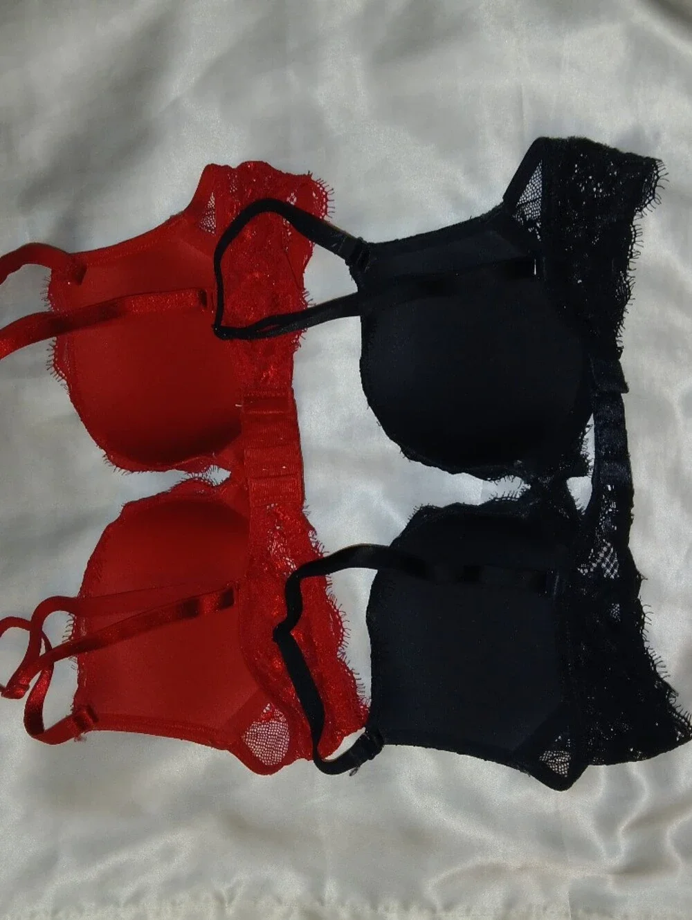 2 Bras Ambrielle The Lace Plunge Push Up Bra, Black & Red